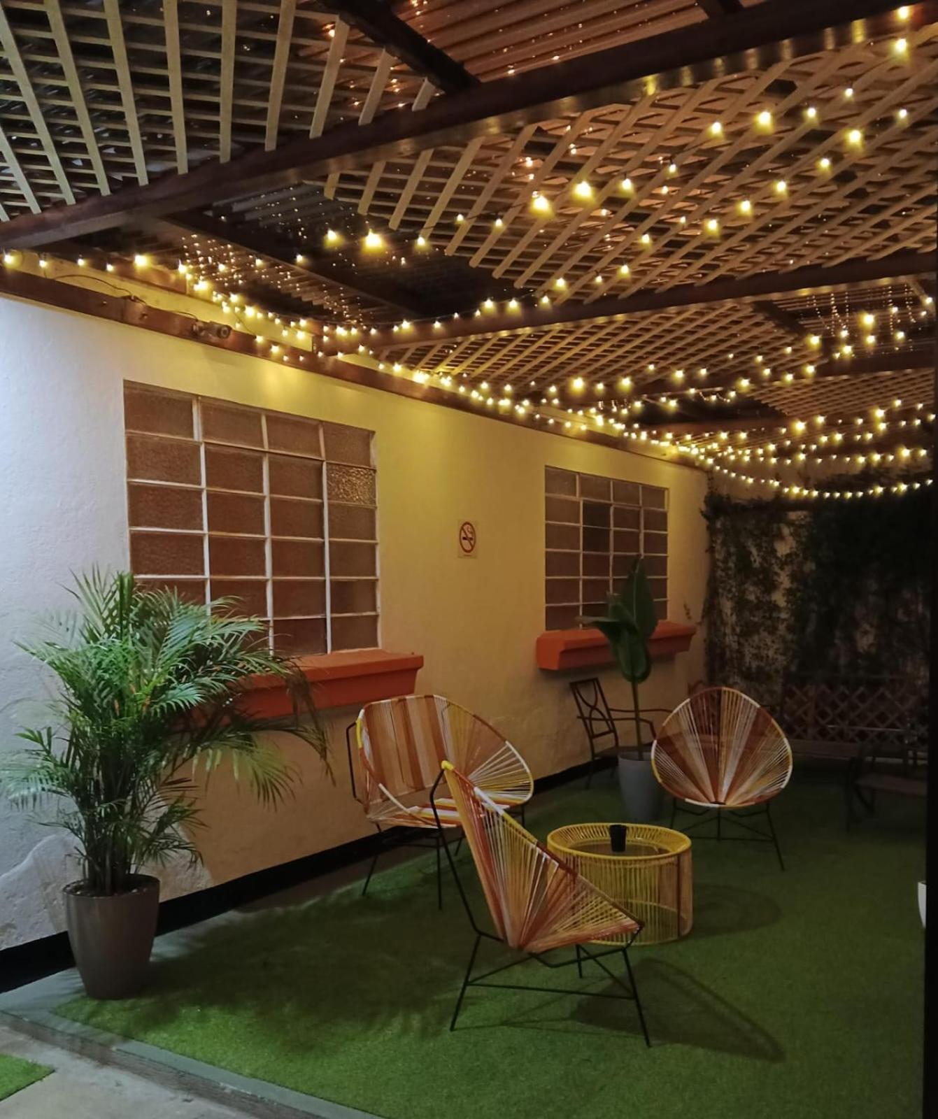 Tequila Sunrise Hostel Guatemala Exterior foto