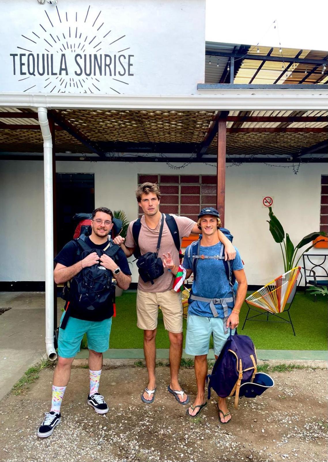 Tequila Sunrise Hostel Guatemala Exterior foto